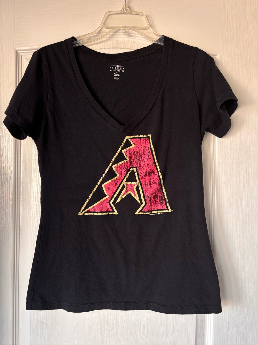Arizona Diamondbacks T Shirt by Genuine Merchandise women’s large Vneck black